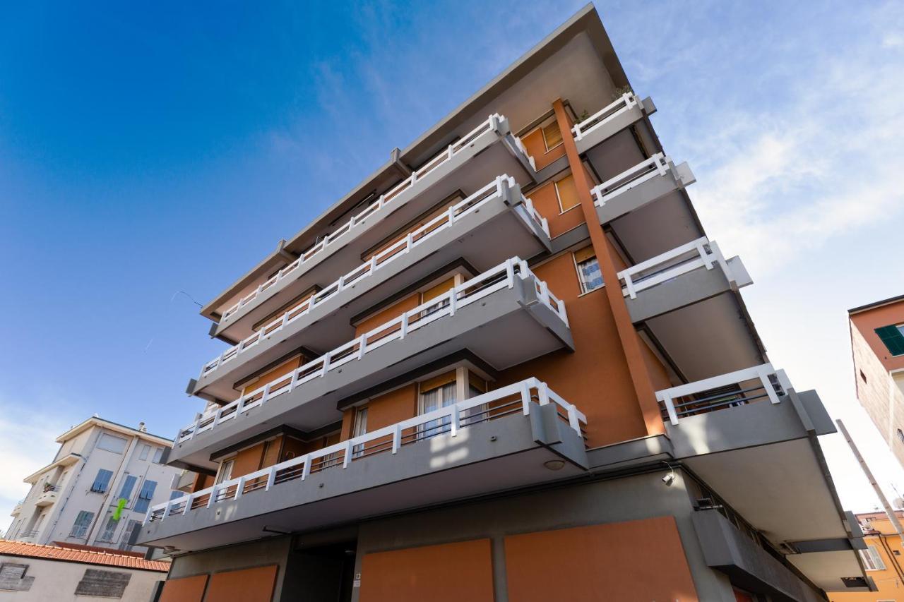 Appartamento 110 - Casa Sole Vista Mare, In Centro 100 Metri Spiaggia Bordighera Esterno foto
